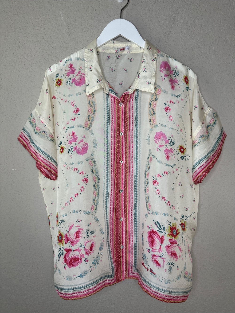 Johnny Was Women's 100% Silk Camp Shirt Size S Short Sleeve Floral Rose Print